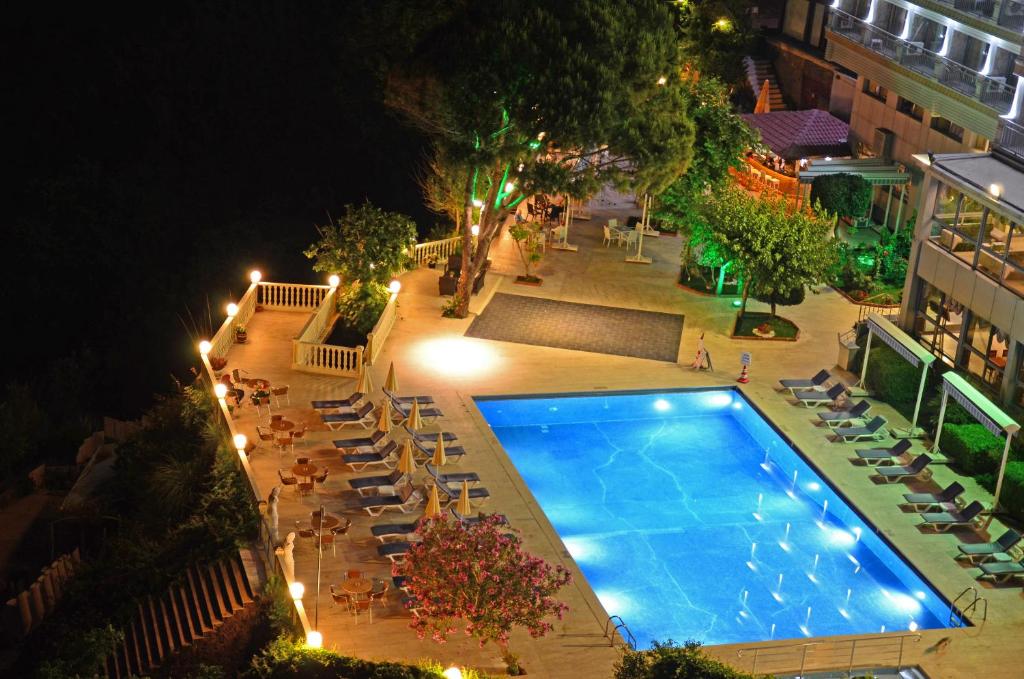 Lara Hôtel Antalya - Piscine & Navette Aéroport | 3 étoiles - Hotel Turquie 