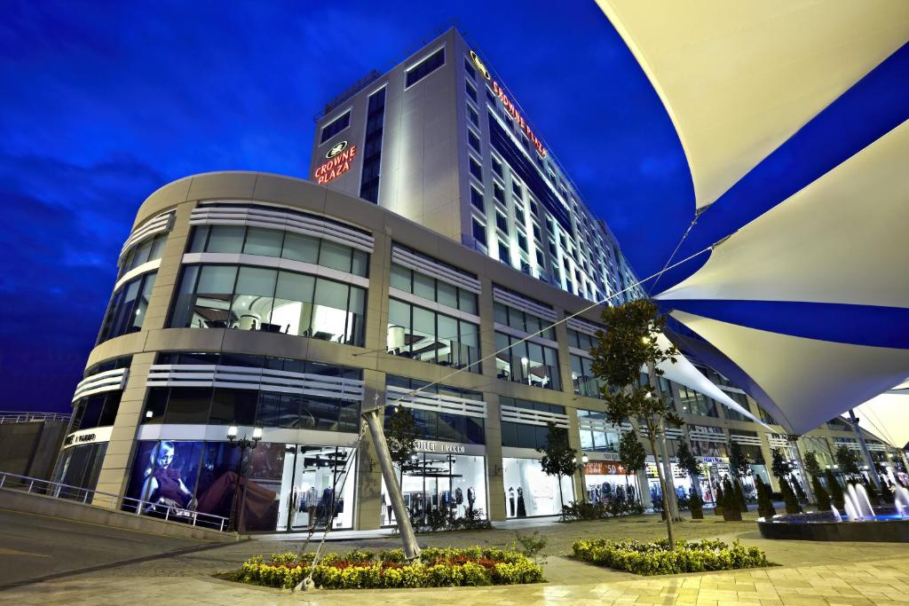 5. Crowne Plaza Istanbul - Asie : Luxe et Commodités Près de l'Aéroport Sabiha Gokcen- Hotel Turquie