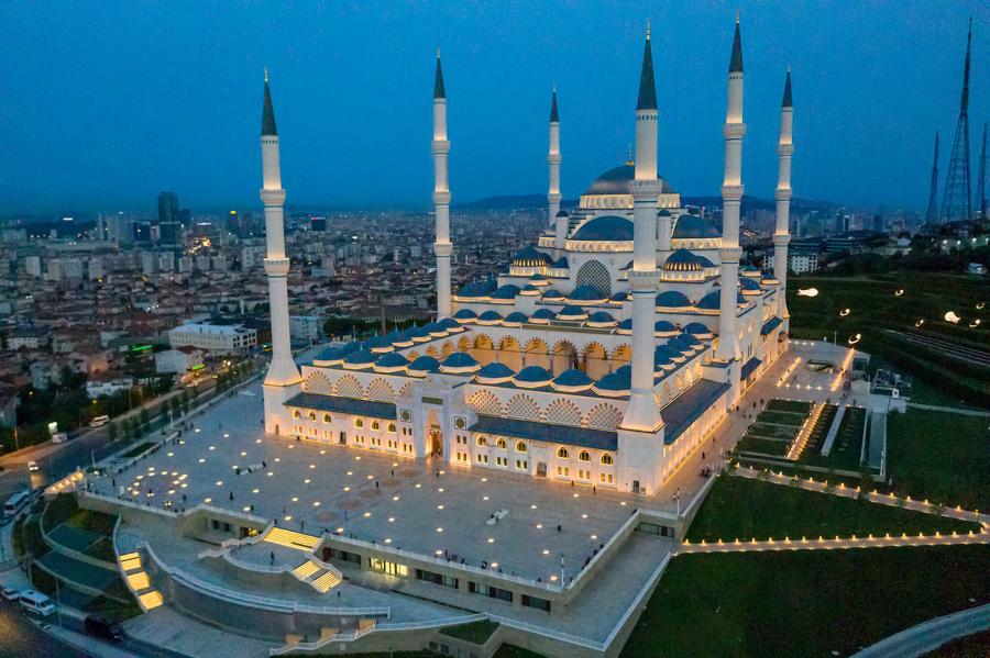 10. Mosquée Çamlıca et musée des civilisations islamiques - HOtel Turquie