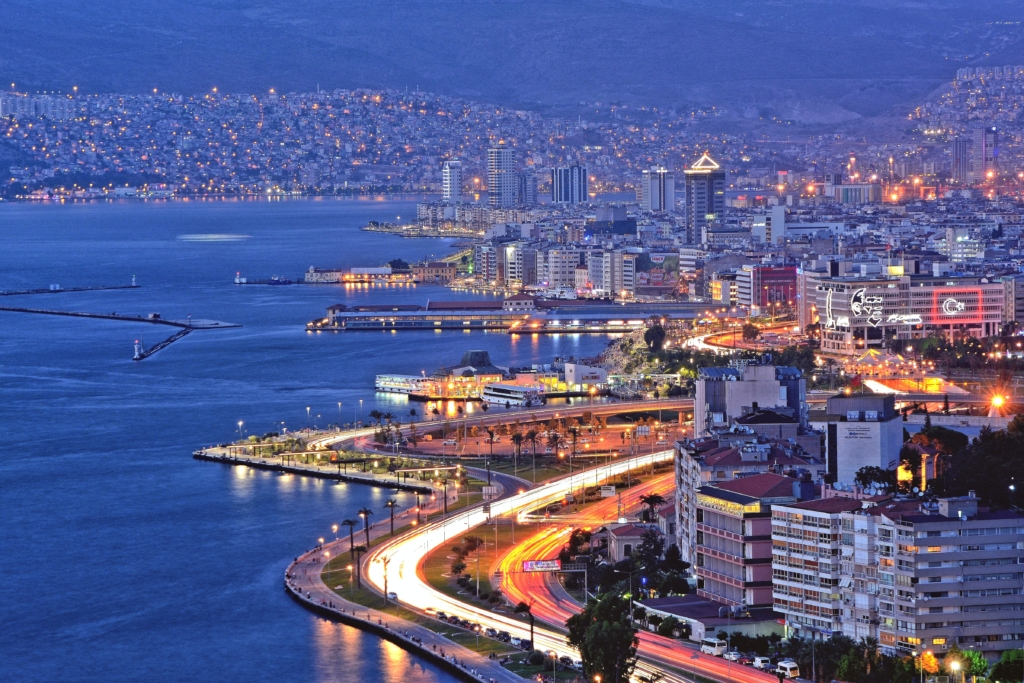 Meilleure vie nocturne à Izmir : choses à faire lors d’une soirée à Izmir